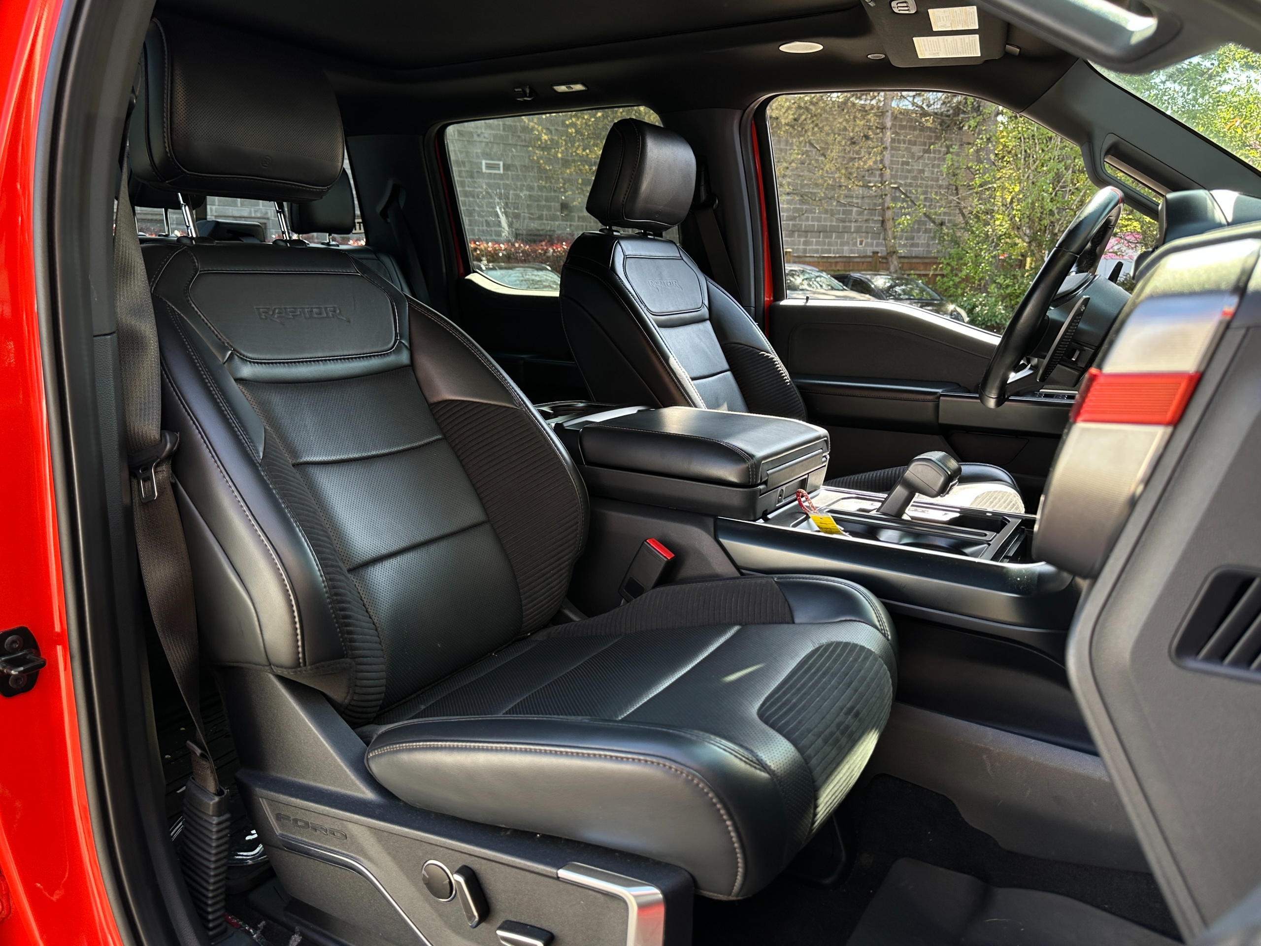 2022 Ford F150 - Image 11